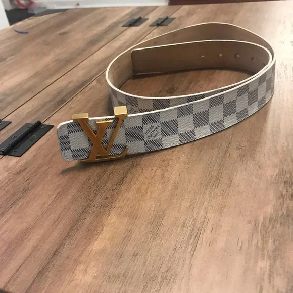 Louis Vuitton | Accessories | Louis Vuitton Gray And Gold  display picture 3